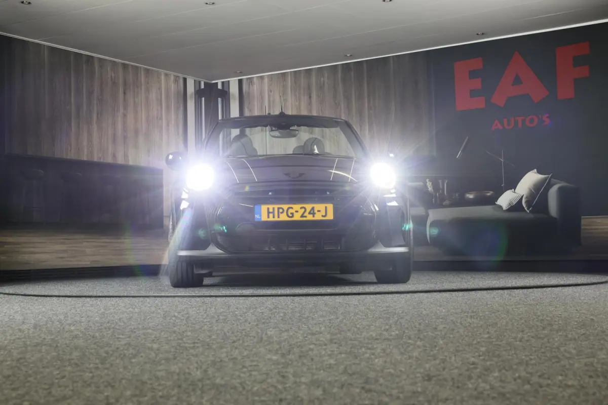 Mini 1.5 / AUT / Navi / 136 Pk / Cruise Control / Leder / Ecc / Elek Pakket / Led / Pdc / 18 Inch