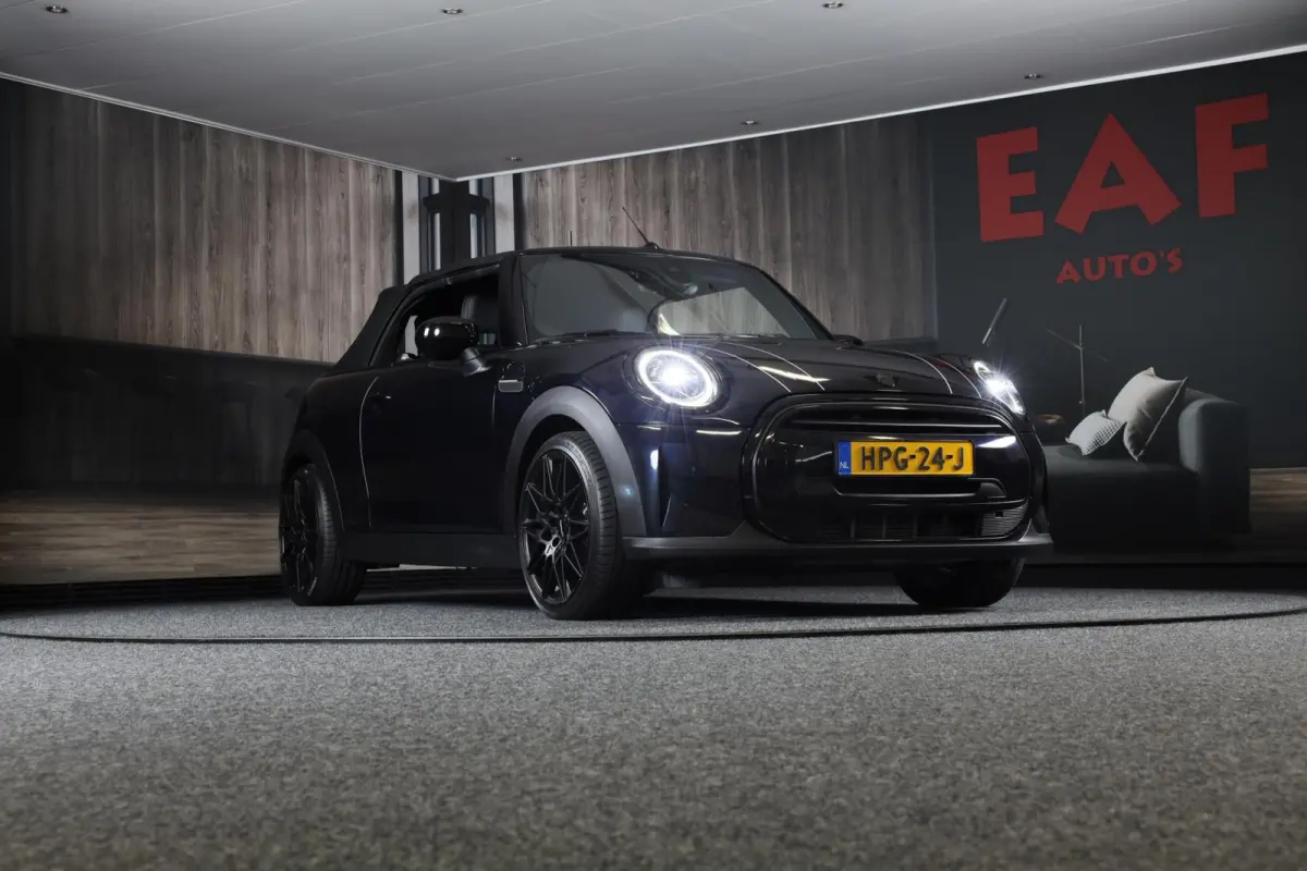 Mini 1.5 / AUT / Navi / 136 Pk / Cruise Control / Leder / Ecc / Elek Pakket / Led / Pdc / 18 Inch