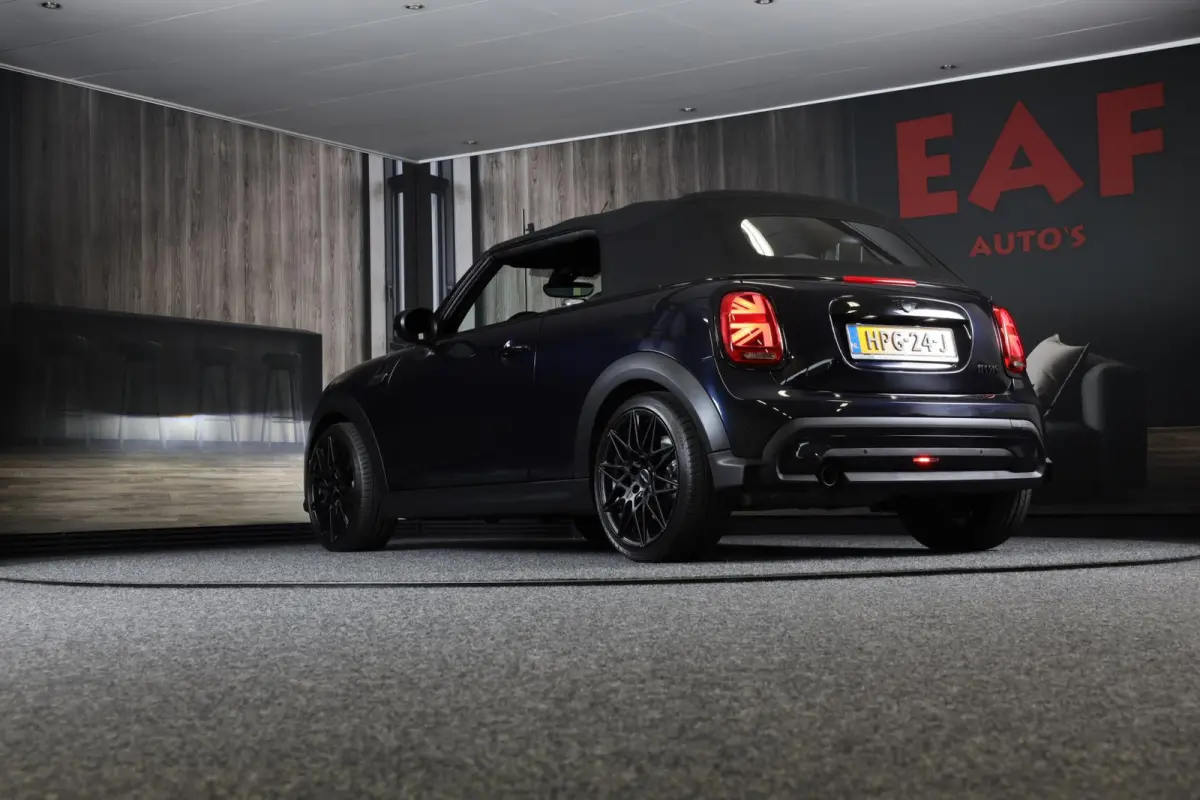 Mini 1.5 / AUT / Navi / 136 Pk / Cruise Control / Leder / Ecc / Elek Pakket / Led / Pdc / 18 Inch