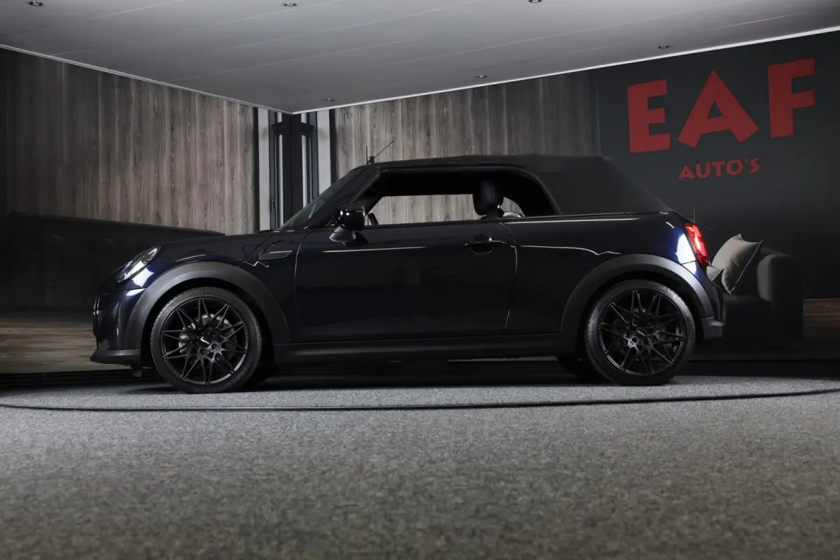 Mini 1.5 / AUT / Navi / 136 Pk / Cruise Control / Leder / Ecc / Elek Pakket / Led / Pdc / 18 Inch