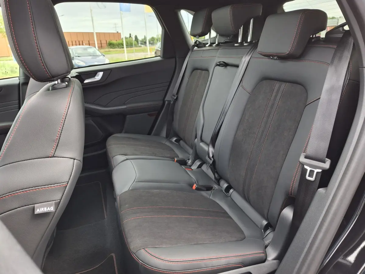 2.5 PHEV ST-Line X | Adaptive Cruise | Winterpack | B&O | Panoramadak | Trekhaak | 19 Inch | Elektrische Achterklep | Memory |