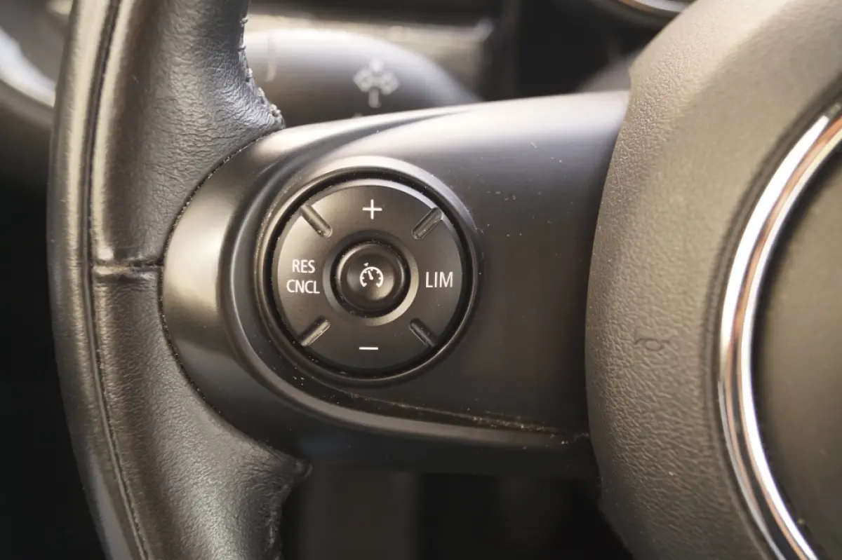 1.5 Cooper Business Edition -NAVI-ECC-PDC-