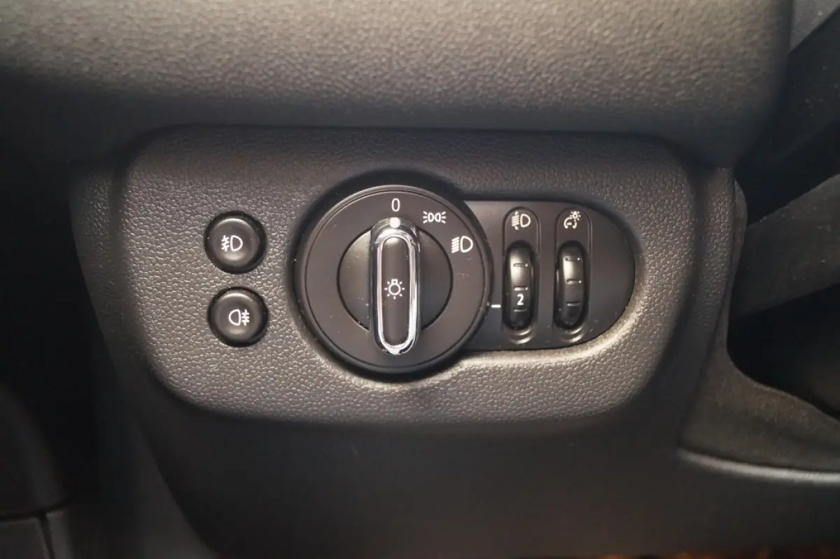 1.5 Cooper Business Edition -NAVI-ECC-PDC-