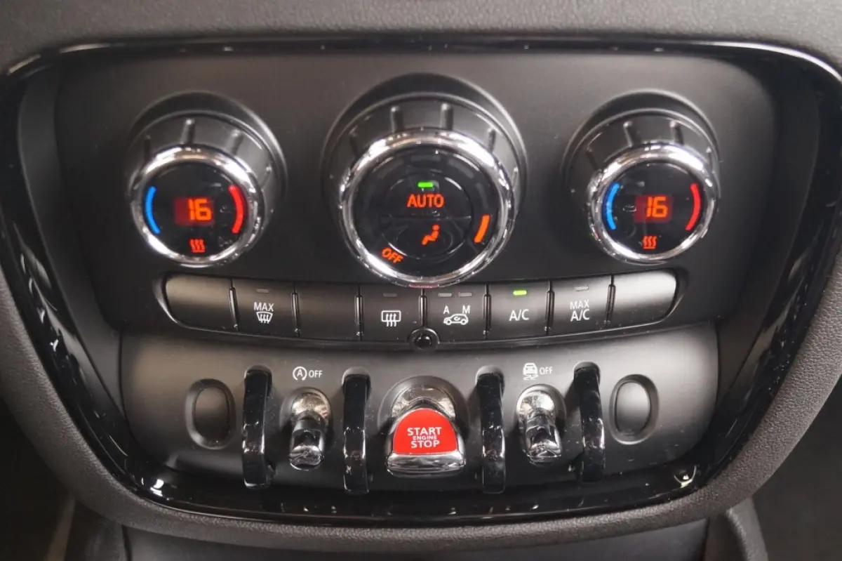 1.5 Cooper Business Edition -NAVI-ECC-PDC-