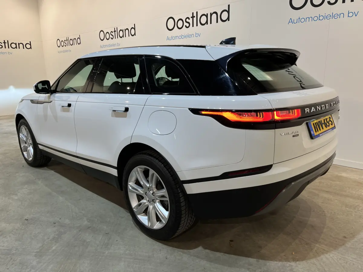 2.0 P400e AWD PHEV / 20" LMV / Alcantara / 53.000 KM !!