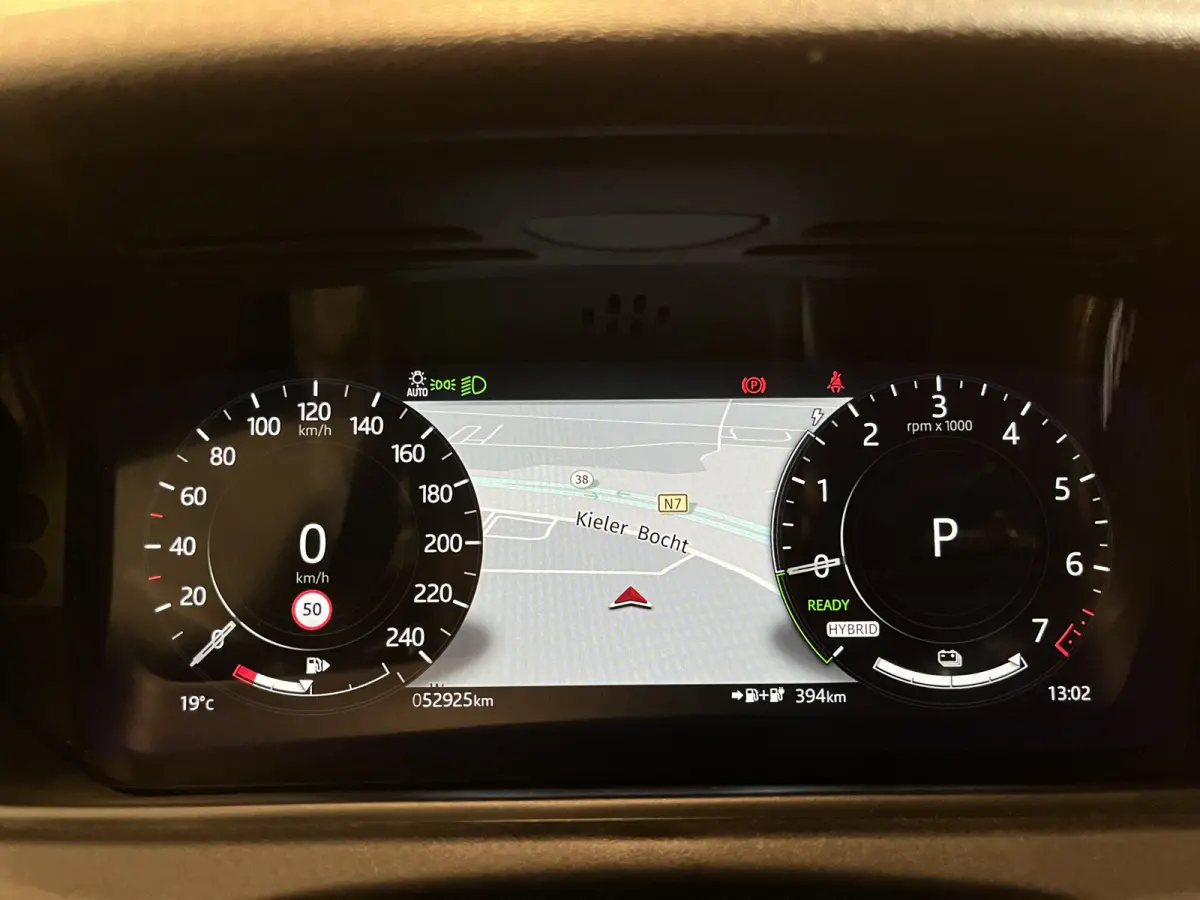 2.0 P400e AWD PHEV / 20" LMV / Alcantara / 53.000 KM !!