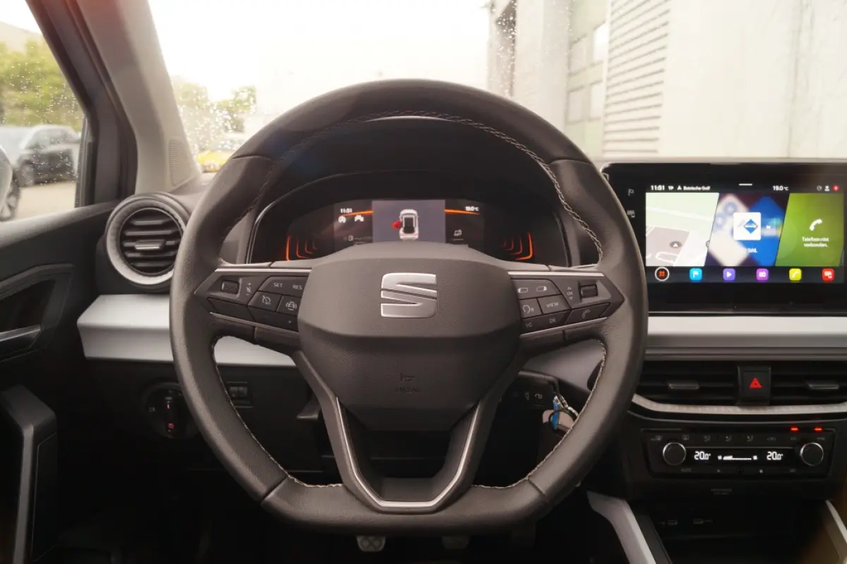1.0 TSI Style -NAVI-LED-DIGI-ECC-PDC-