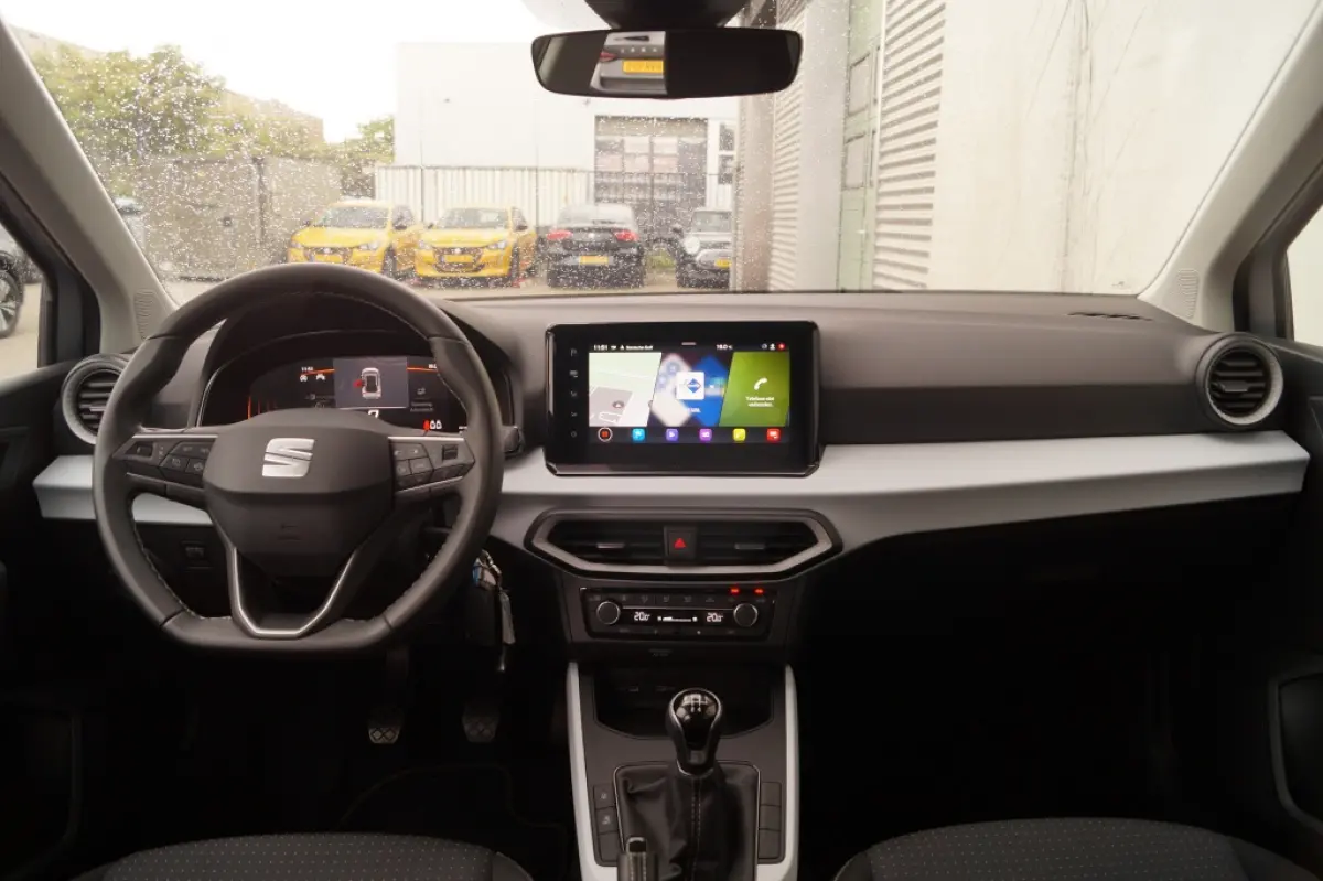 1.0 TSI Style -NAVI-LED-DIGI-ECC-PDC-
