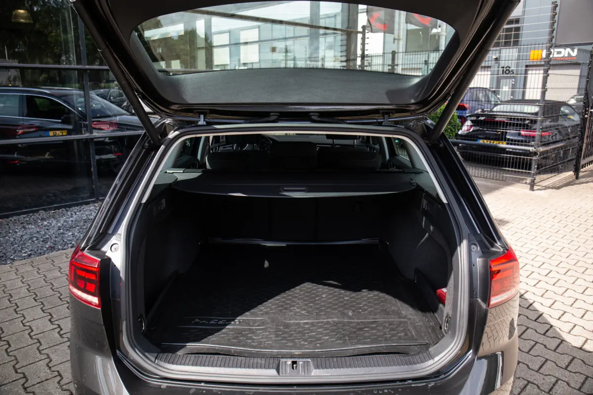 1.5 TSI Comfort Business , Adaptive cruise, Carplay, Keyless, BTW