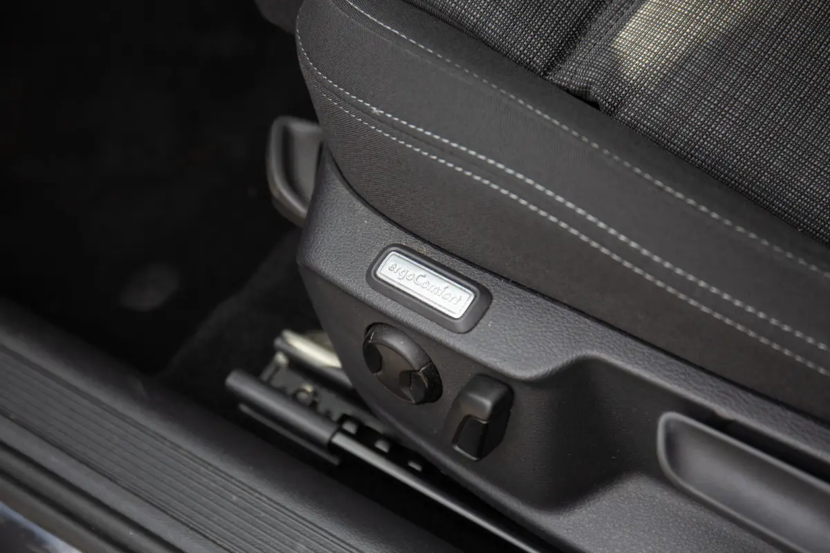 1.5 TSI Comfort Business , Adaptive cruise, Carplay, Keyless, BTW