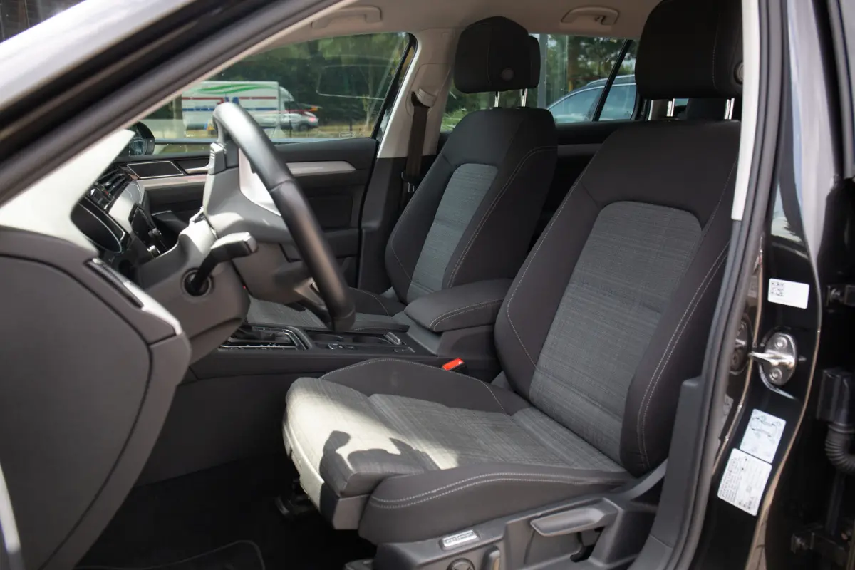 1.5 TSI Comfort Business , Adaptive cruise, Carplay, Keyless, BTW