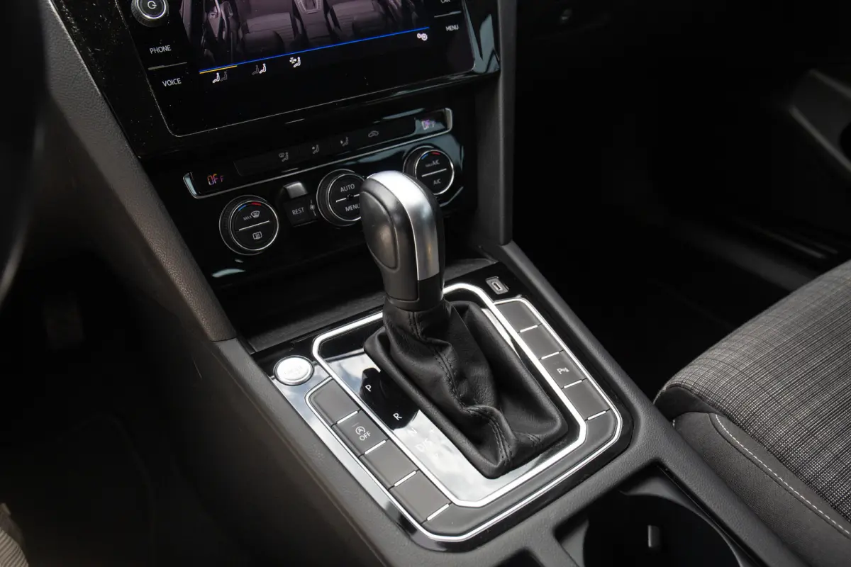 1.5 TSI Comfort Business , Adaptive cruise, Carplay, Keyless, BTW