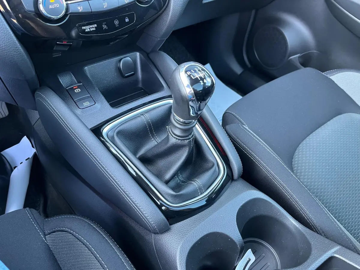 1.3 DIG-T Design Edition NL.Auto/360Camera/Panoramadak/Climatronic/Navigatie/1Ste Eigenaar/Dealer Onderhouden