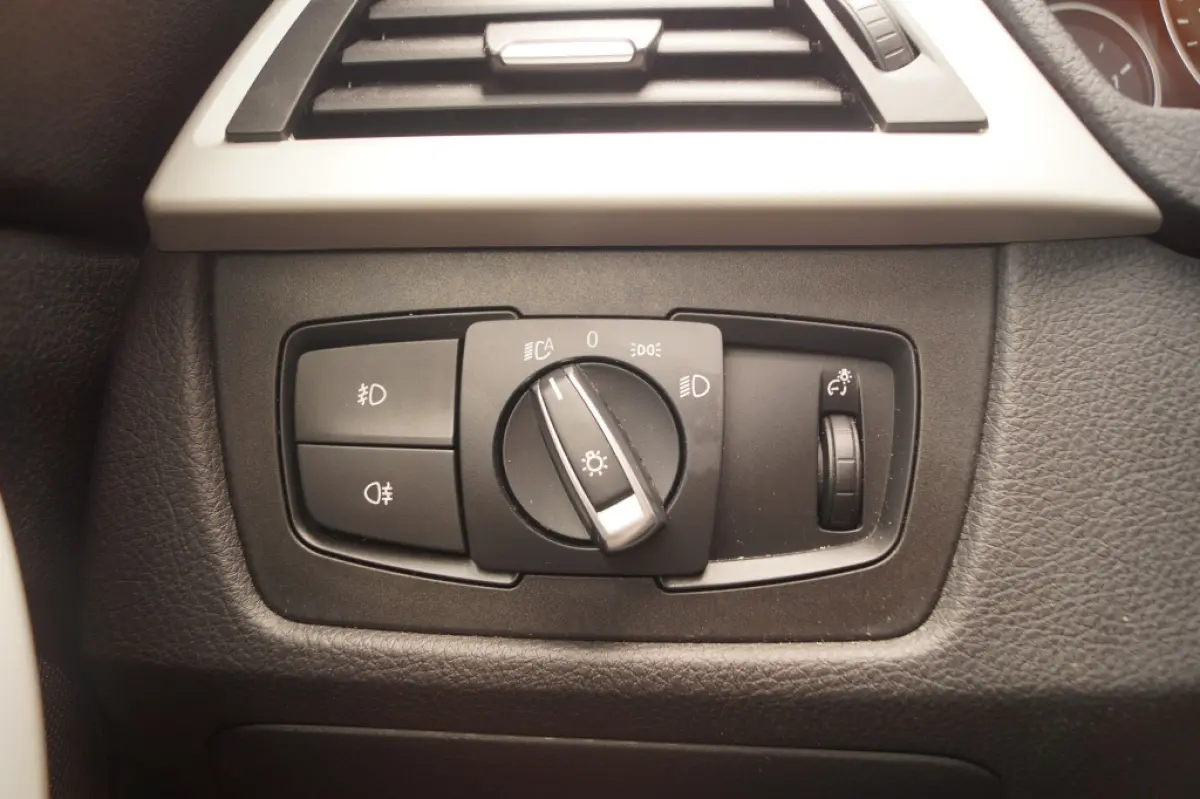 GT 320d 190pk Executive -LEER-NAVI-LED-ECC-PDC-