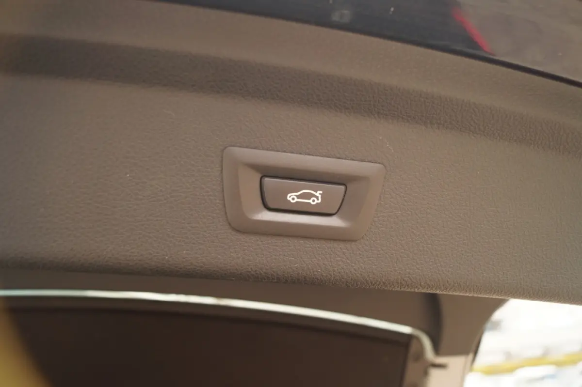 GT 320d 190pk Executive -LEER-NAVI-LED-ECC-PDC-
