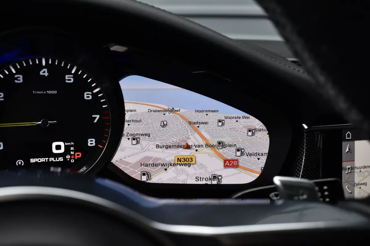2.9 4 E-Hybrid SportDesign | Pano | 21'' Velgen | Bose | Sfeerverlichting | Luchtvering | Sportuitlaat | Orig. NL |