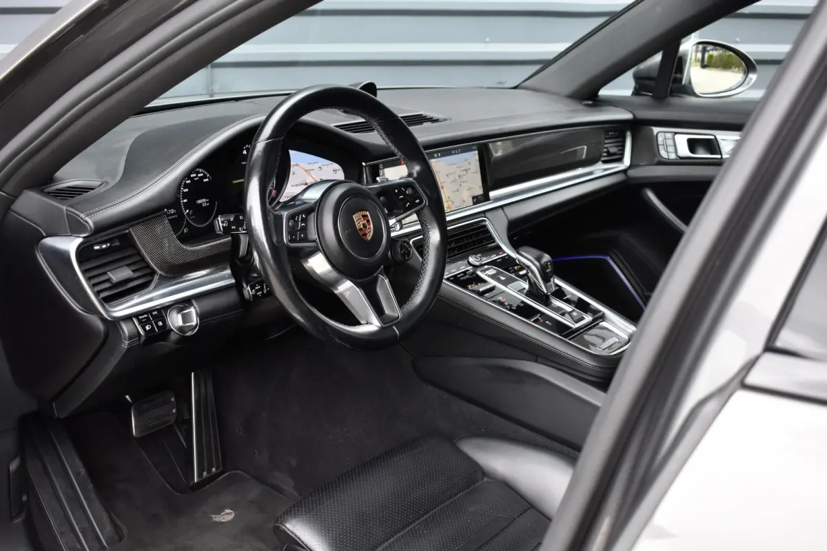 2.9 4 E-Hybrid SportDesign | Pano | 21'' Velgen | Bose | Sfeerverlichting | Luchtvering | Sportuitlaat | Orig. NL |