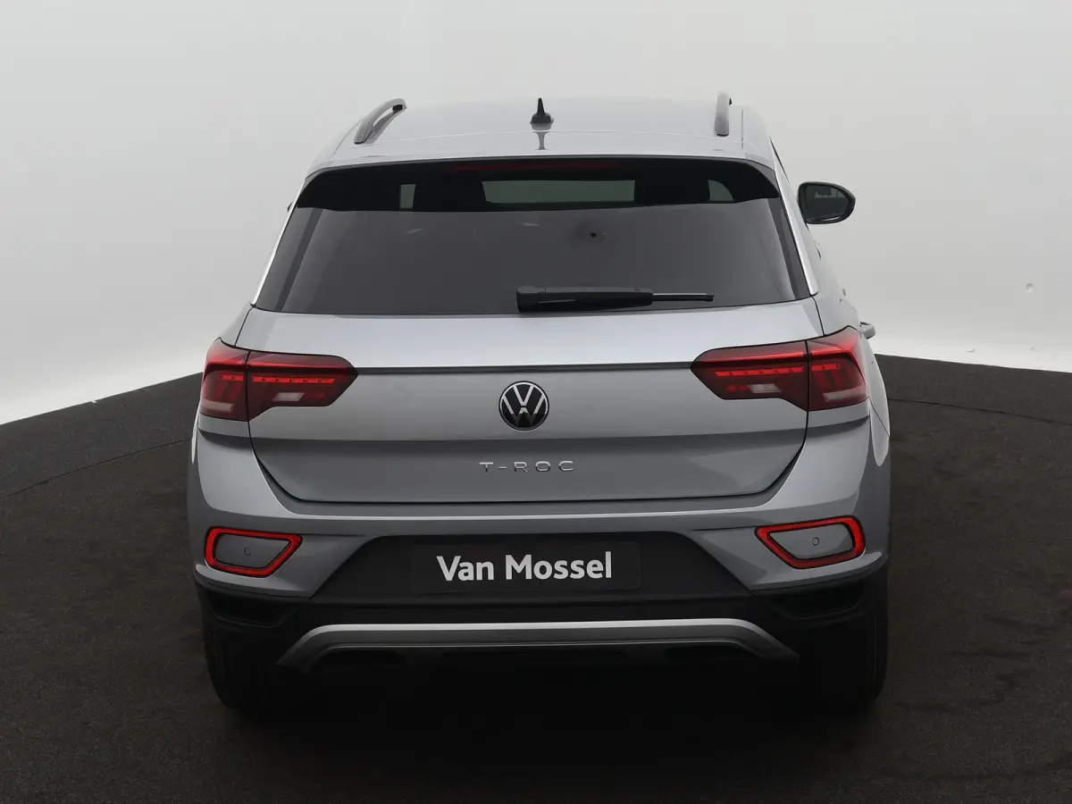 1.0 TSI Life Edition | Multimedia pakket | Assistance pakket plus | Airconditioning automatisch, 2-zone (climatronic) | Velgen 'johannesburg, 17 inch lichtmetaal