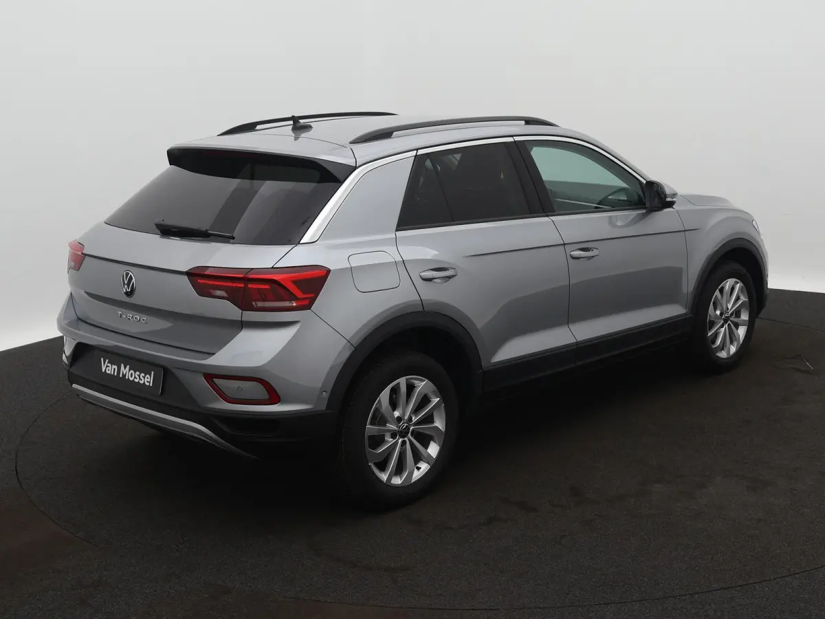 1.0 TSI Life Edition | Multimedia pakket | Assistance pakket plus | Airconditioning automatisch, 2-zone (climatronic) | Velgen 'johannesburg, 17 inch lichtmetaal