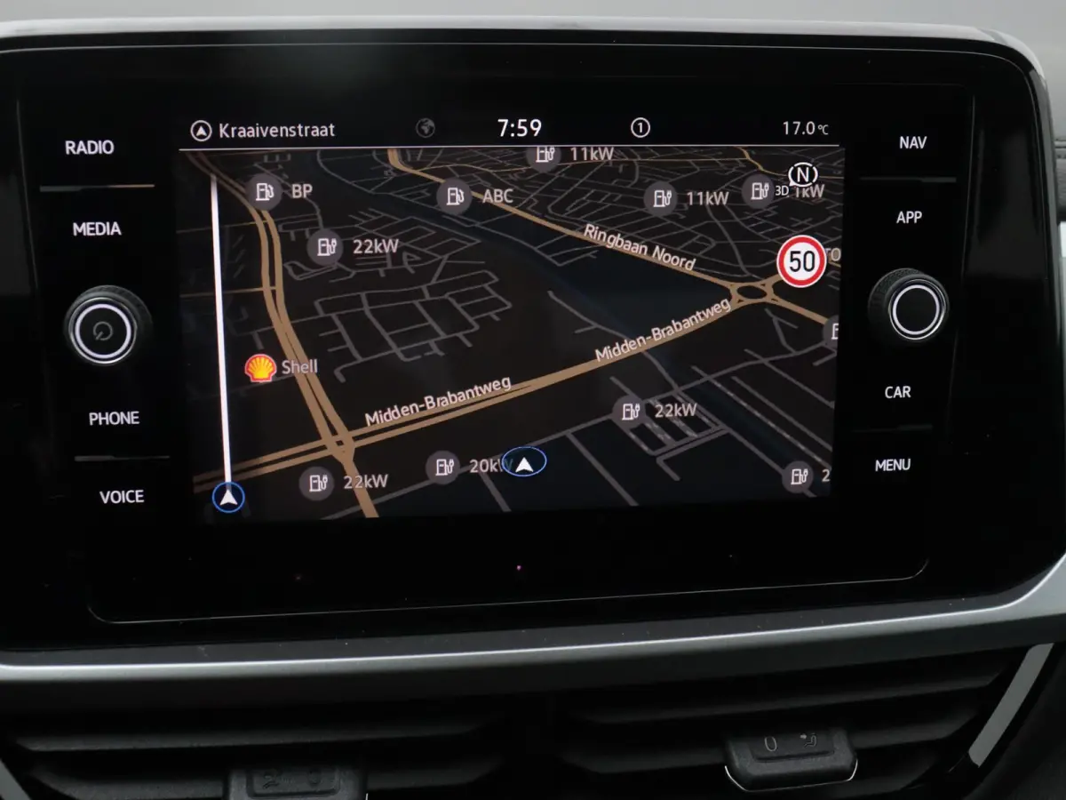 1.0 TSI Life Edition | Multimedia pakket | Assistance pakket plus | Airconditioning automatisch, 2-zone (climatronic) | Velgen 'johannesburg, 17 inch lichtmetaal