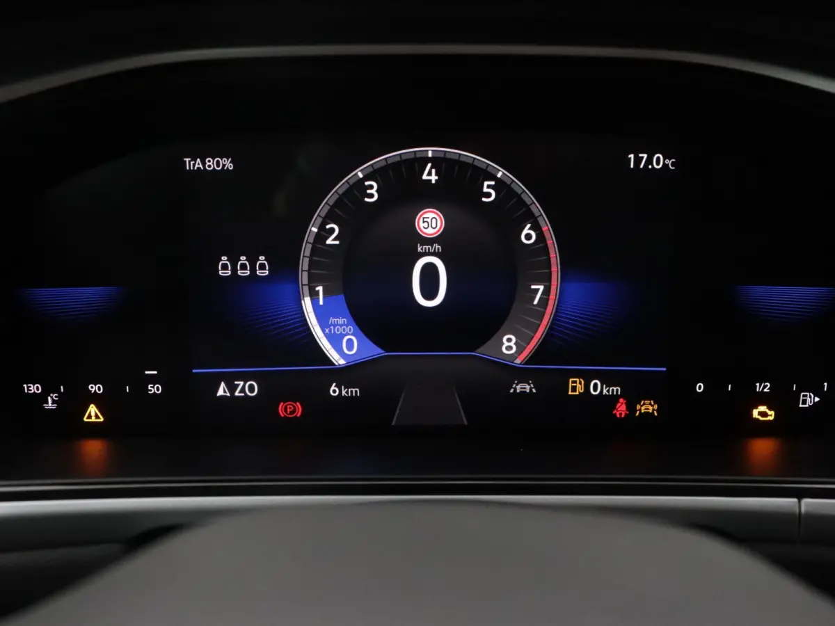 1.0 TSI Life Edition | Multimedia pakket | Assistance pakket plus | Airconditioning automatisch, 2-zone (climatronic) | Velgen 'johannesburg, 17 inch lichtmetaal