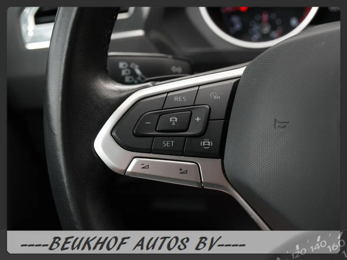 1.5 TSI Carplay Trekhaak Adapt Cruise Pdc
