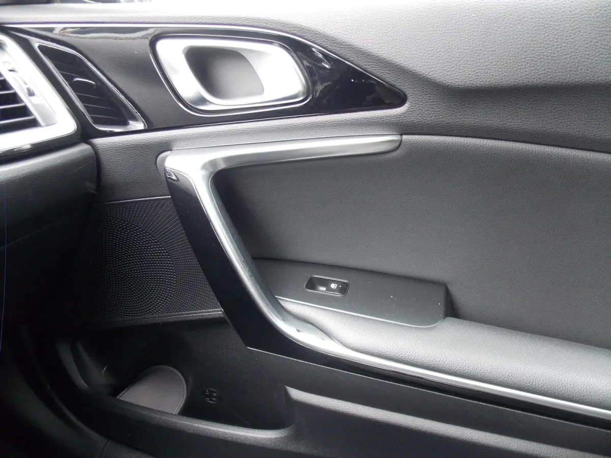 1.4 T-GDi DynamicPlusLine Automaat Camera Airco Elek Pakket 5Deurs 2021bj GARANTIE