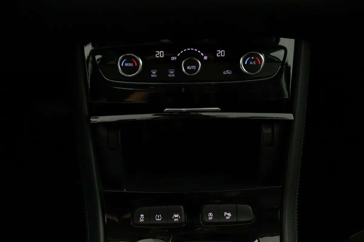 1.2 Turbo Bus. Exec*CAMERA*AUTOM*NAVI*CRUISE*ECC