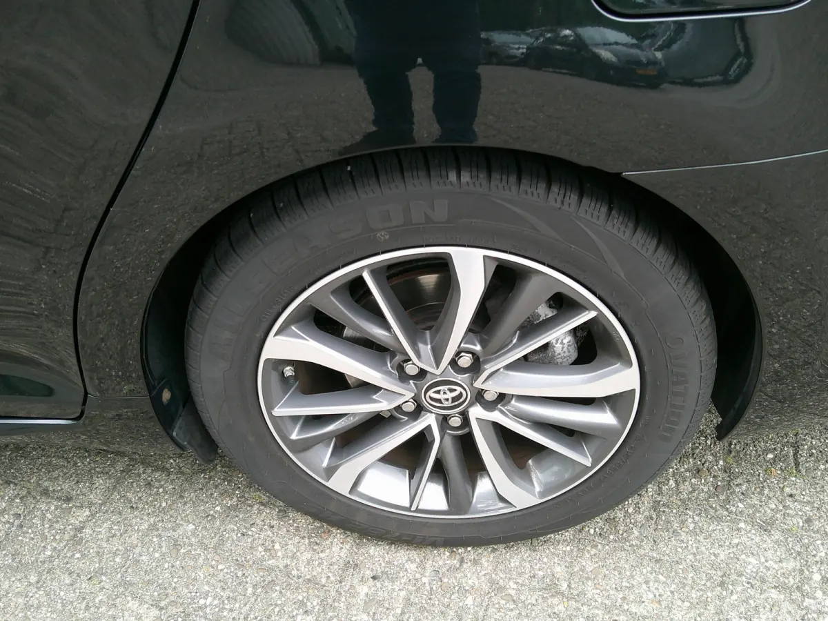 1.8 VVT-i SkyView Edition Trekhaak