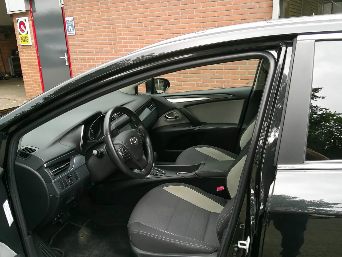 1.8 VVT-i SkyView Edition Trekhaak
