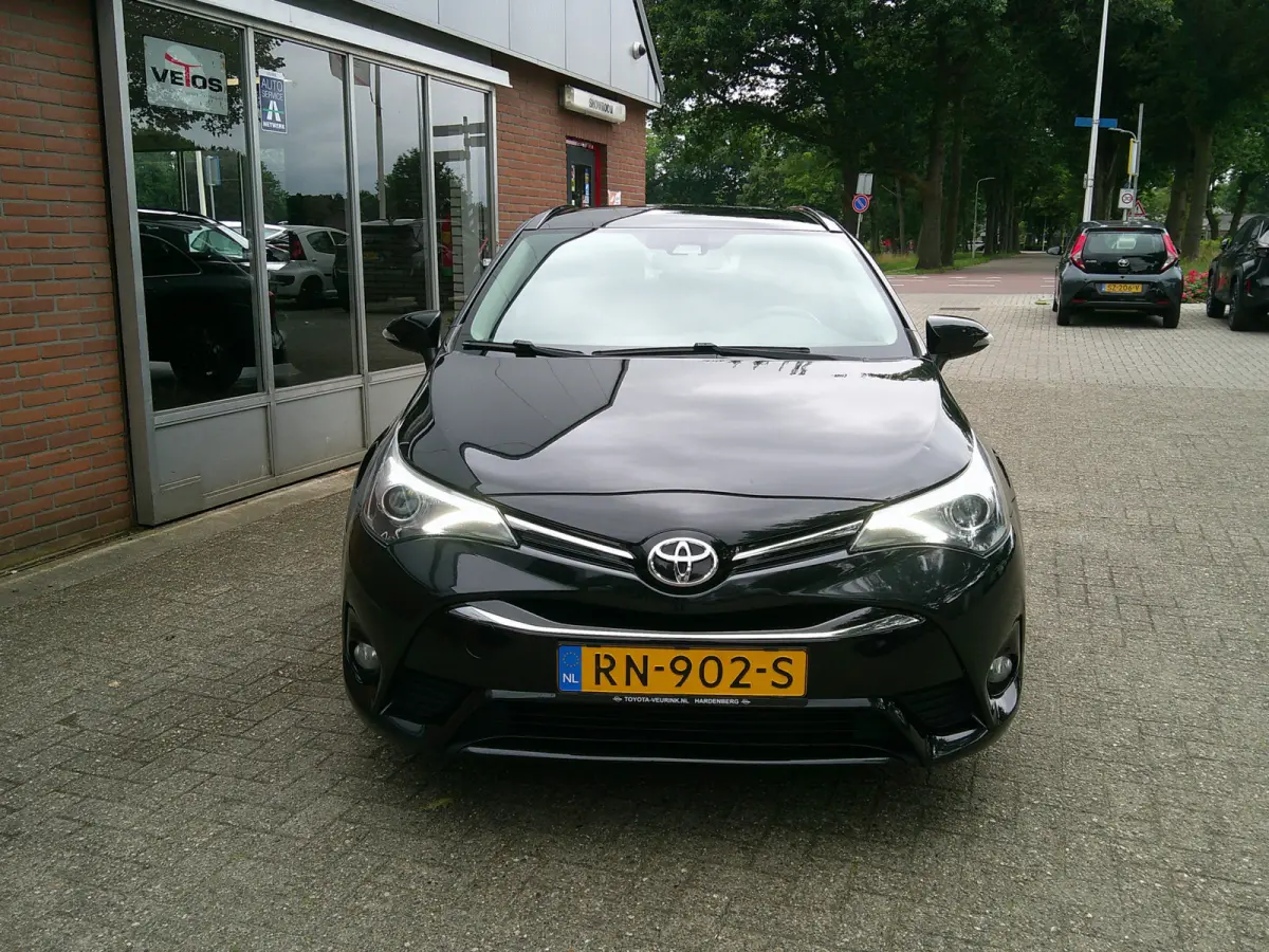 1.8 VVT-i SkyView Edition Trekhaak