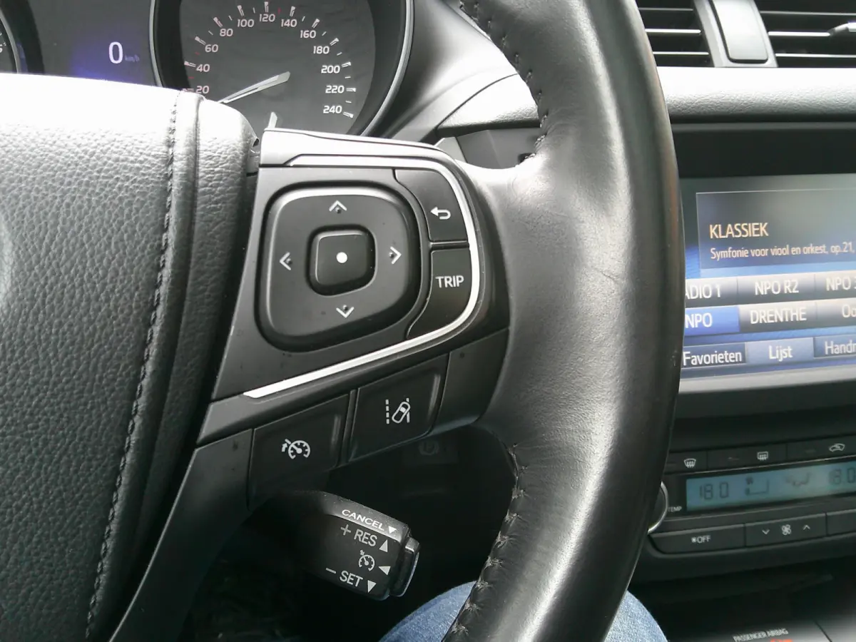 1.8 VVT-i SkyView Edition Trekhaak