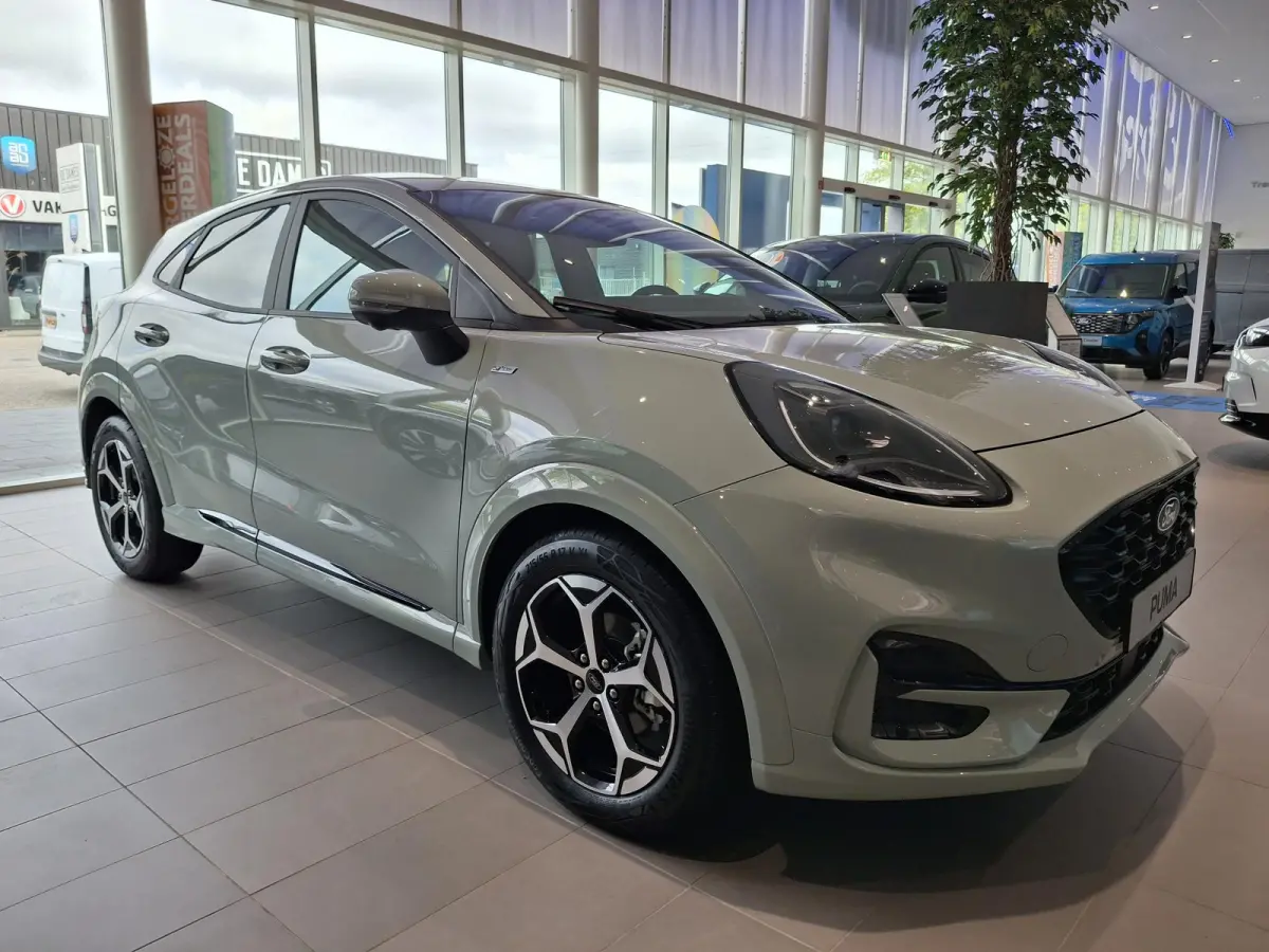 1.0 EcoBoost ST-Line | NIEUW TE BESTELLEN! | €5000,- KORTING | AUTOMAAT | STUUR, STOEL EN VOORRUITVERWARMING | 360 CAMERA | ADAPTIEVE CRUISE CONTROL | TREKHAAK |