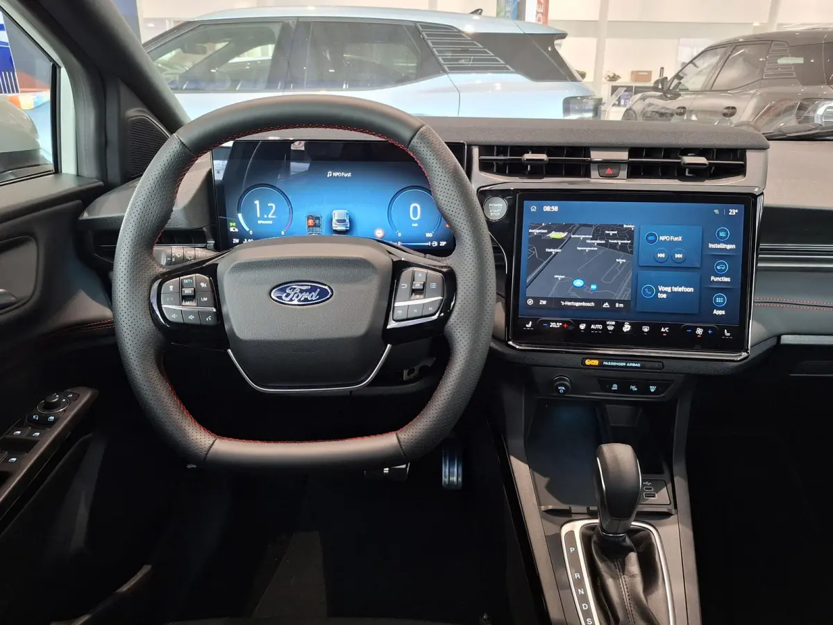 1.0 EcoBoost ST-Line | NIEUW TE BESTELLEN! | €5000,- KORTING | AUTOMAAT | STUUR, STOEL EN VOORRUITVERWARMING | 360 CAMERA | ADAPTIEVE CRUISE CONTROL | TREKHAAK |