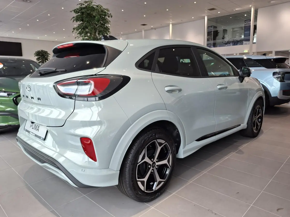 1.0 EcoBoost ST-Line | NIEUW TE BESTELLEN! | €5000,- KORTING | AUTOMAAT | STUUR, STOEL EN VOORRUITVERWARMING | 360 CAMERA | ADAPTIEVE CRUISE CONTROL | TREKHAAK |