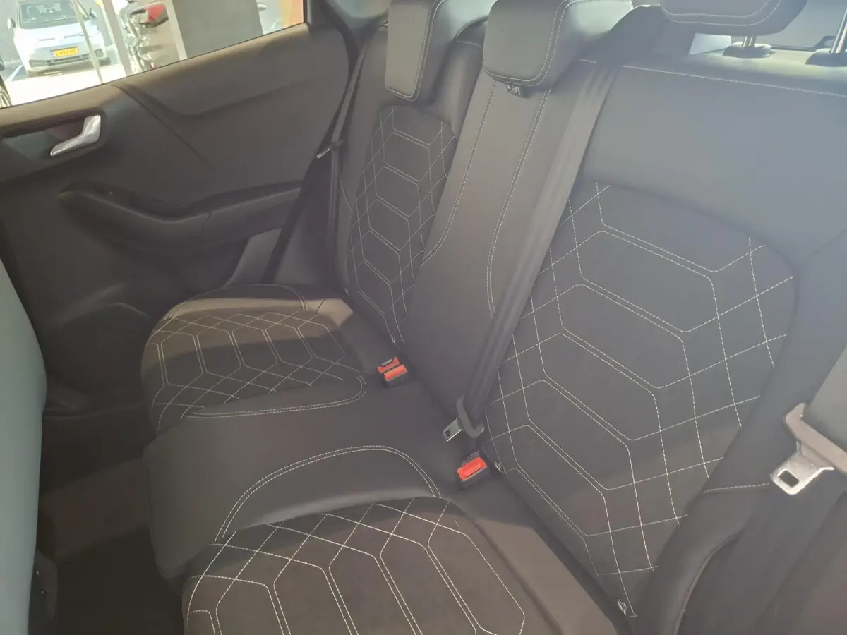 Premium 47 kWh | NIEUW TE BESTELLEN! | € 4400,- KORTING | AUTOMAAT | STOEL, STUUR EN VOORRUITVERWARMING | ADAPTIEVE CRUISE CONTROL | 360 CAMERA