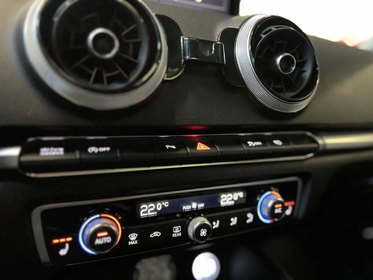 2.5 TFSI quattro virtual pano massage!