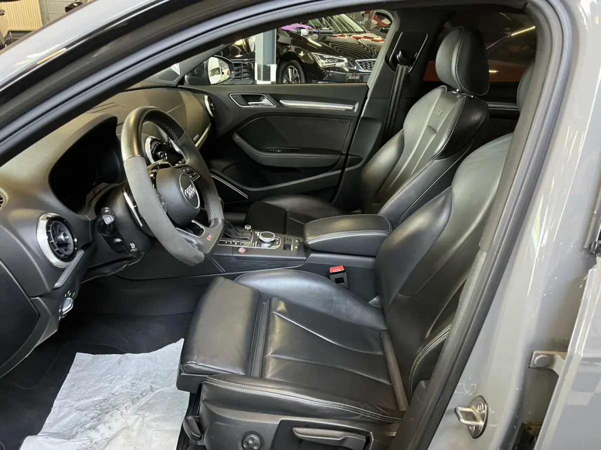 2.5 TFSI quattro virtual pano massage!