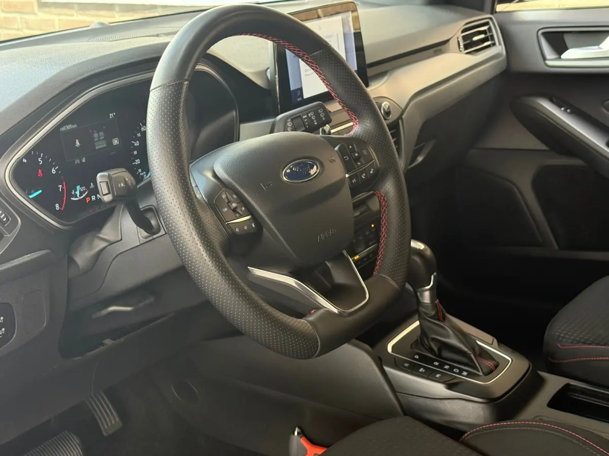 1.0 EcoBoost Hybrid ST Line Style Automaat - Agate Black - Winterpakket