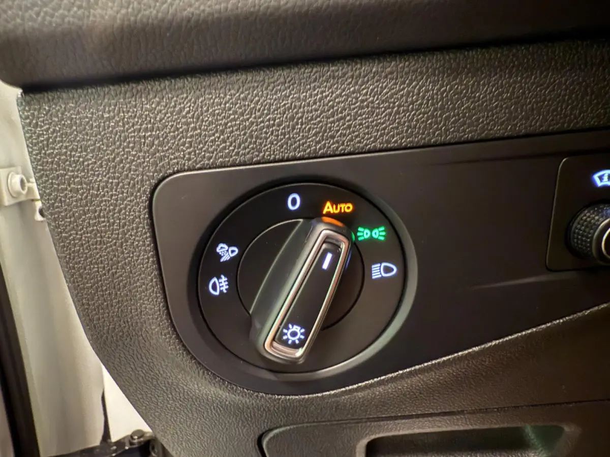 1.4 TSI eHybrid 2XR-LINE SOH-TEST/PANO/NAVI/V-COCKPIT/DAB/CARPLAY/H-UP/CAM///