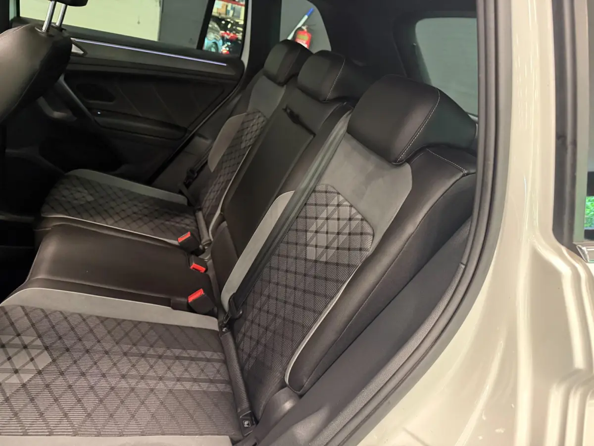 1.4 TSI eHybrid 2XR-LINE SOH-TEST/PANO/NAVI/V-COCKPIT/DAB/CARPLAY/H-UP/CAM///