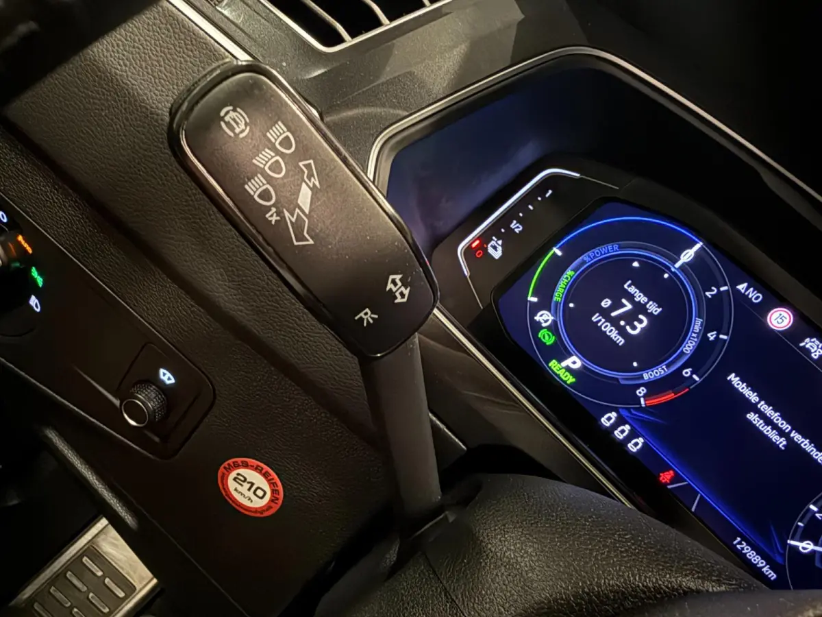 1.4 TSI eHybrid 2XR-LINE SOH-TEST/PANO/NAVI/V-COCKPIT/DAB/CARPLAY/H-UP/CAM///