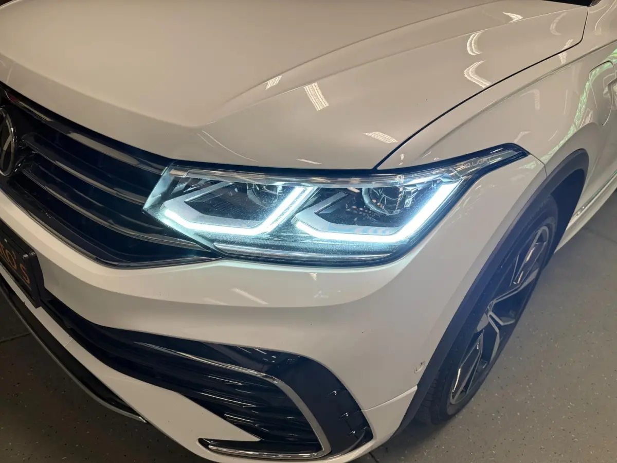 1.4 TSI eHybrid 2XR-LINE SOH-TEST/PANO/NAVI/V-COCKPIT/DAB/CARPLAY/H-UP/CAM///
