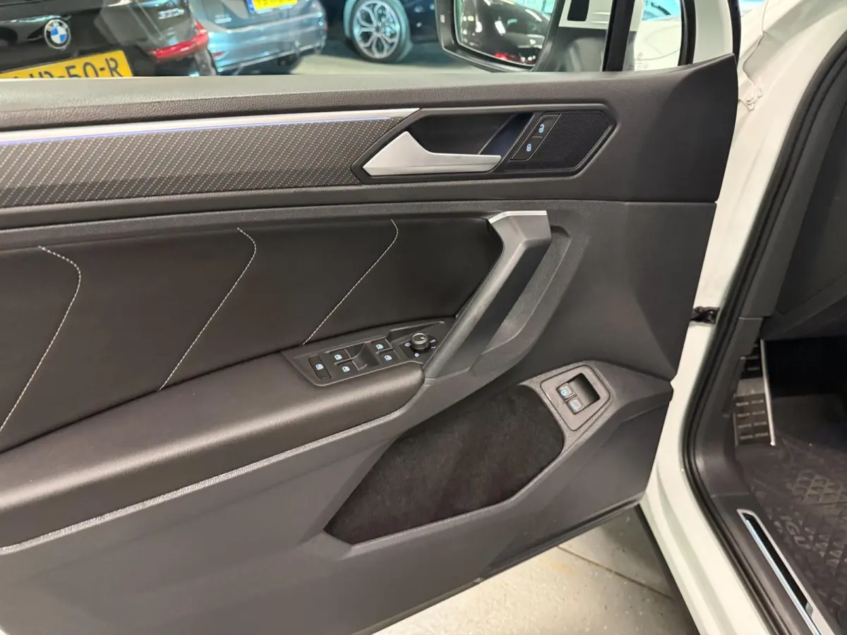 1.4 TSI eHybrid 2XR-LINE SOH-TEST/PANO/NAVI/V-COCKPIT/DAB/CARPLAY/H-UP/CAM///