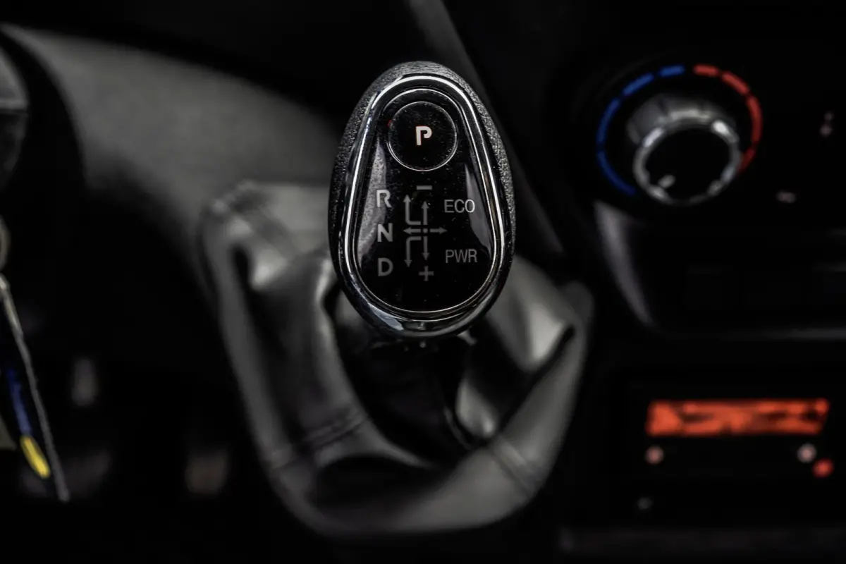 50C18 | Glasresteel | Automaat | 180 PK | Camera | Navigatie | Cruise | Airco | Tachograaf | Euro 6