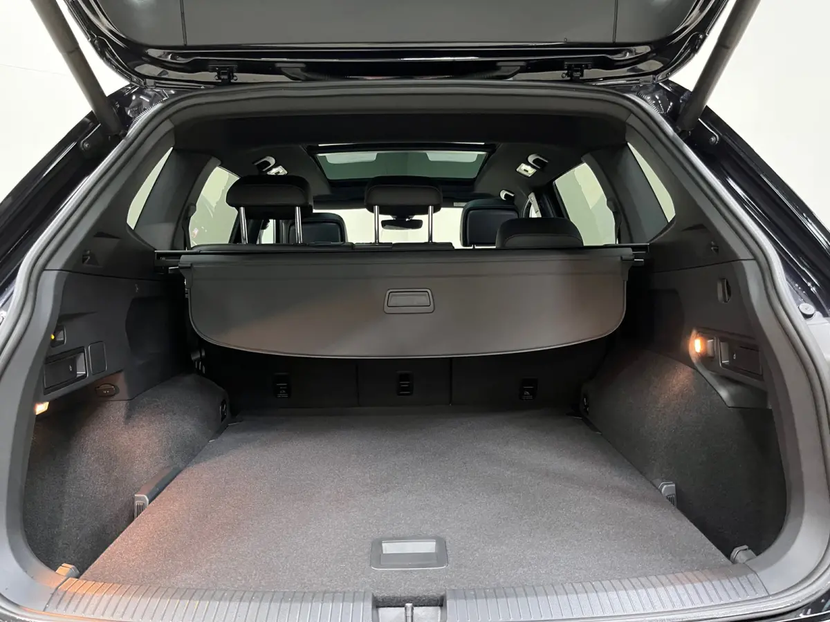 1.5 TSI Highline Business R R-Line Automaat | Panoramadak | Trekhaak | Virtual Cockpit |