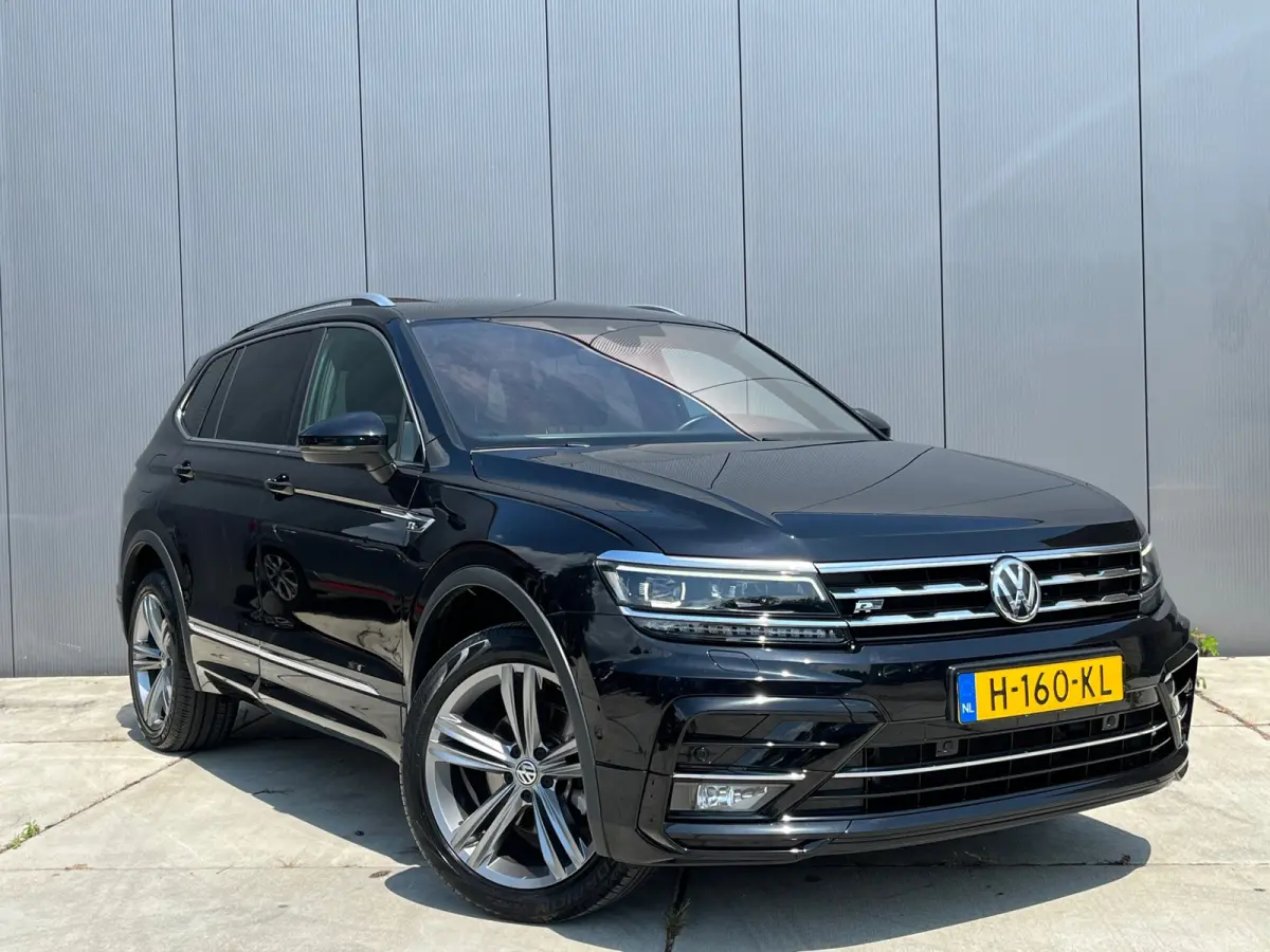 1.5 TSI Highline Business R R-Line Automaat | Panoramadak | Trekhaak | Virtual Cockpit |