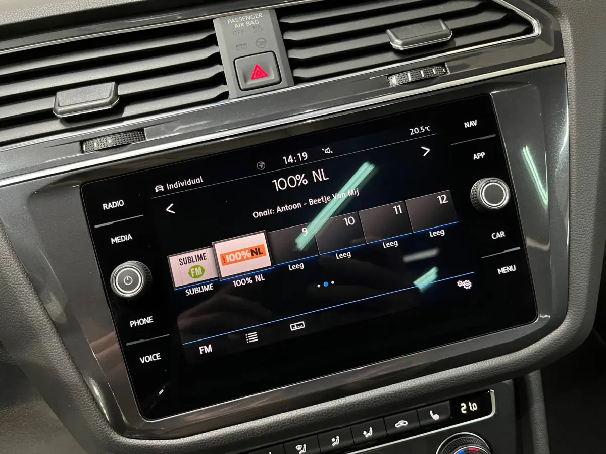 1.5 TSI Highline Business R R-Line Automaat | Panoramadak | Trekhaak | Virtual Cockpit |