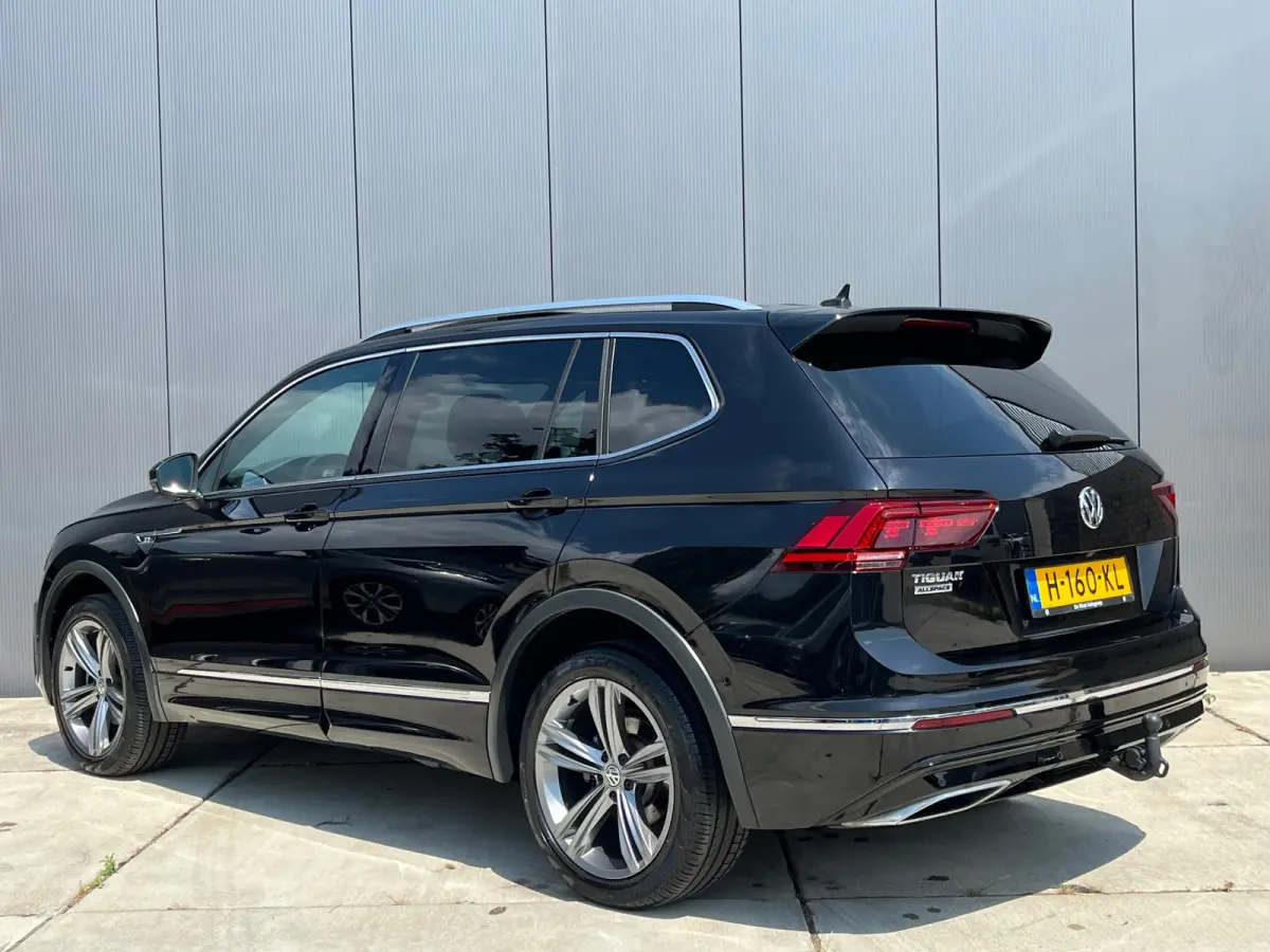 1.5 TSI Highline Business R R-Line Automaat | Panoramadak | Trekhaak | Virtual Cockpit |