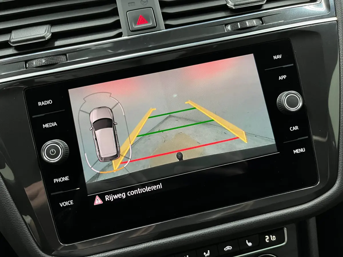 1.5 TSI Highline Business R R-Line Automaat | Panoramadak | Trekhaak | Virtual Cockpit |